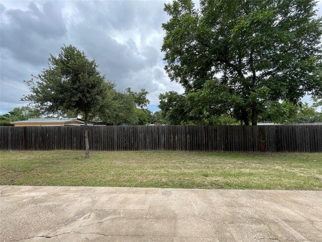 Building Photo - 1507 Big Meadow Dr