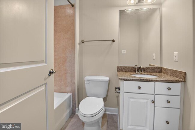 Building Photo - 24949 Earlsford Dr