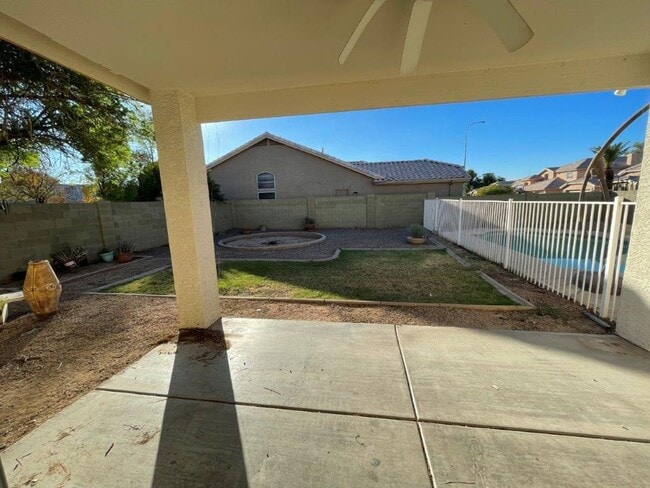 Building Photo - 922 N Sicily Dr