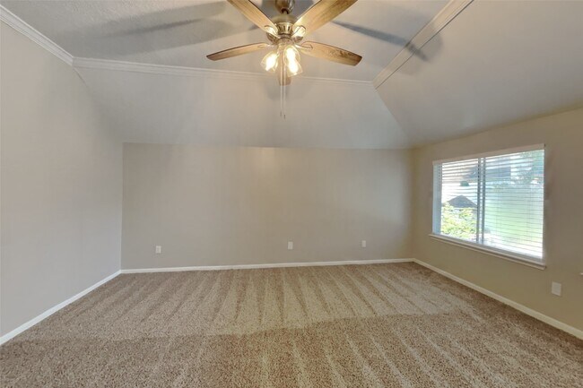 Building Photo - 20402 Avery Point Dr