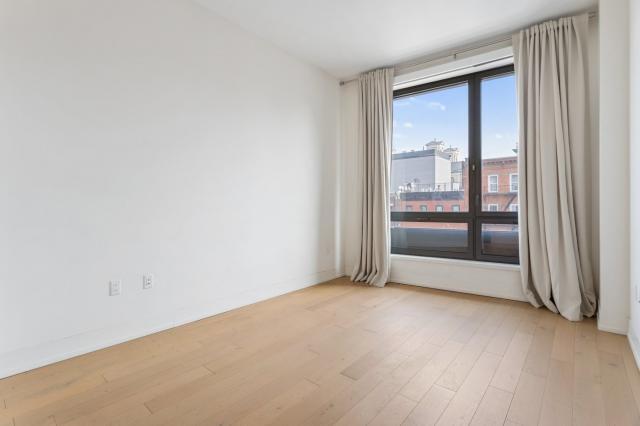 Building Photo - 1 bedroom in Brooklyn NY 11238