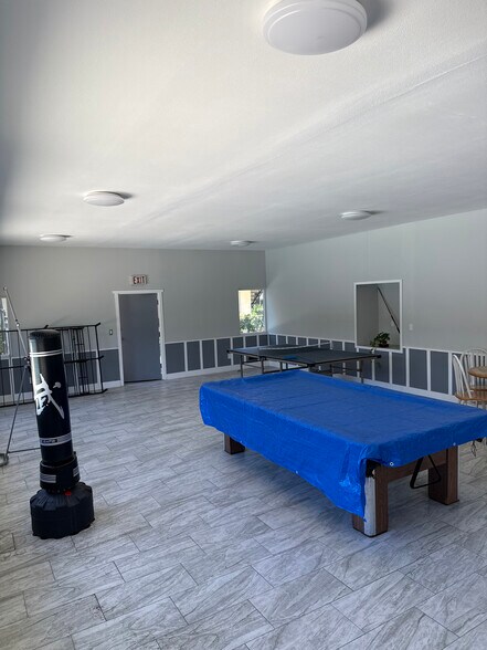 Game House - 4700 Clair Del Ave