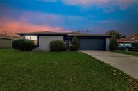 Building Photo - 119 Chris Ct