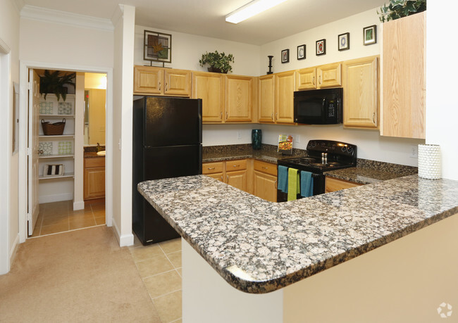 Interior Photo - Stone Gate Apartments