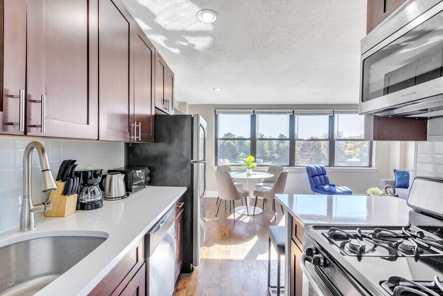Building Photo - 5403 Wissahickon Ave