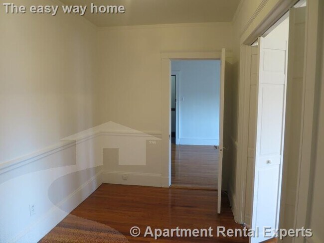 Building Photo - 155 Summer St