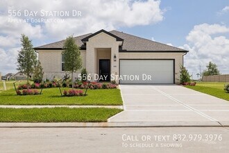 Building Photo - 556 Day Sta Dr