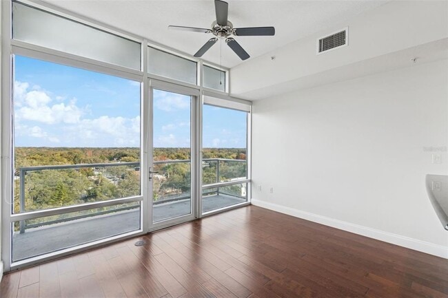 Building Photo - 101 S Eola Dr