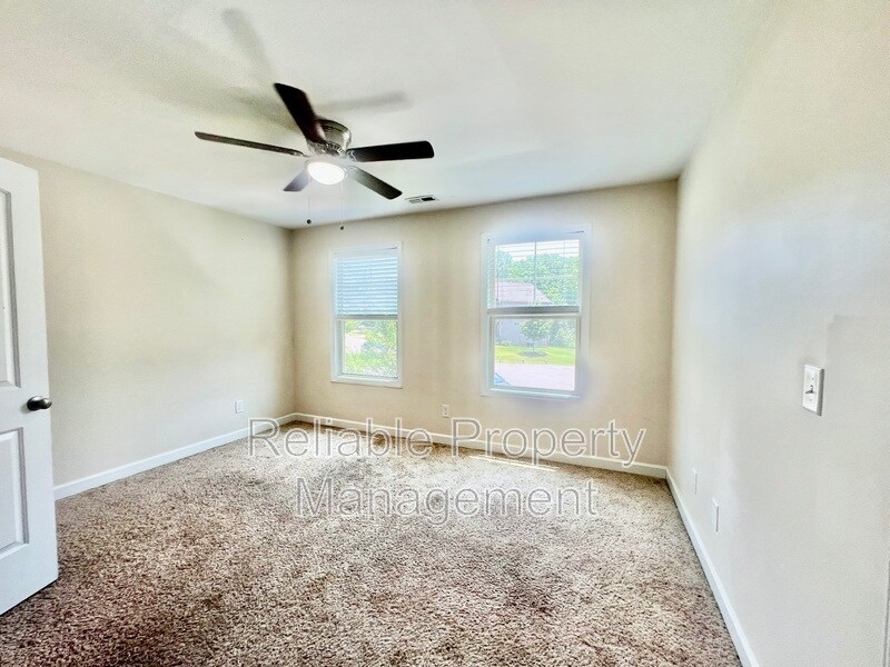 Building Photo - 137 Bobby Ray Ct