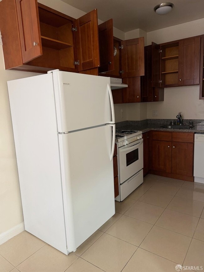 Building Photo - 2345 Post St