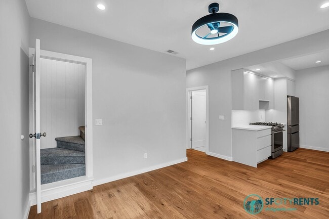 Building Photo - Sunnyside: Newly Renovated Single Family H...