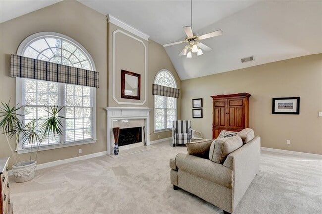 Building Photo - 355 Laurel Oak Dr