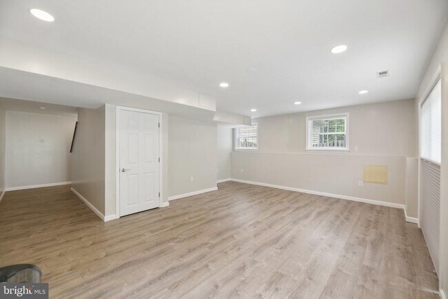 Building Photo - 713 Mimosa Cove Rd