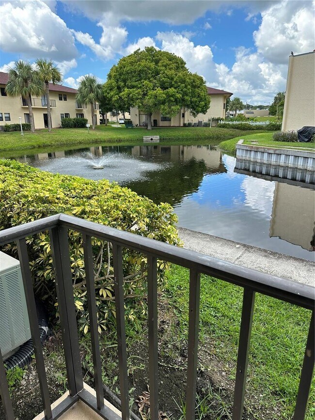 Primary Photo - 2050 Oleander Blvd