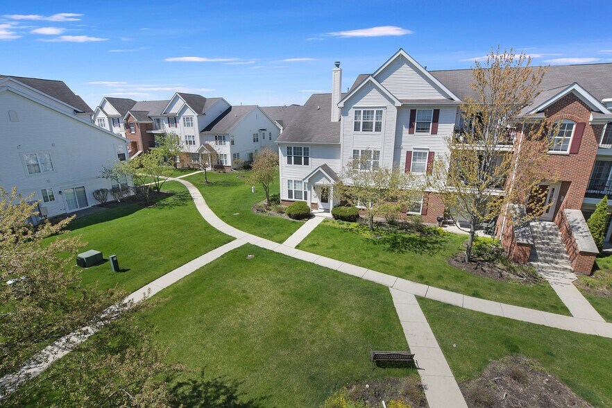 Building Photo - 670 Mill Cir