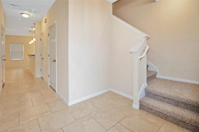 Building Photo - Charming 3-Bedroom Townhome in South Austi...