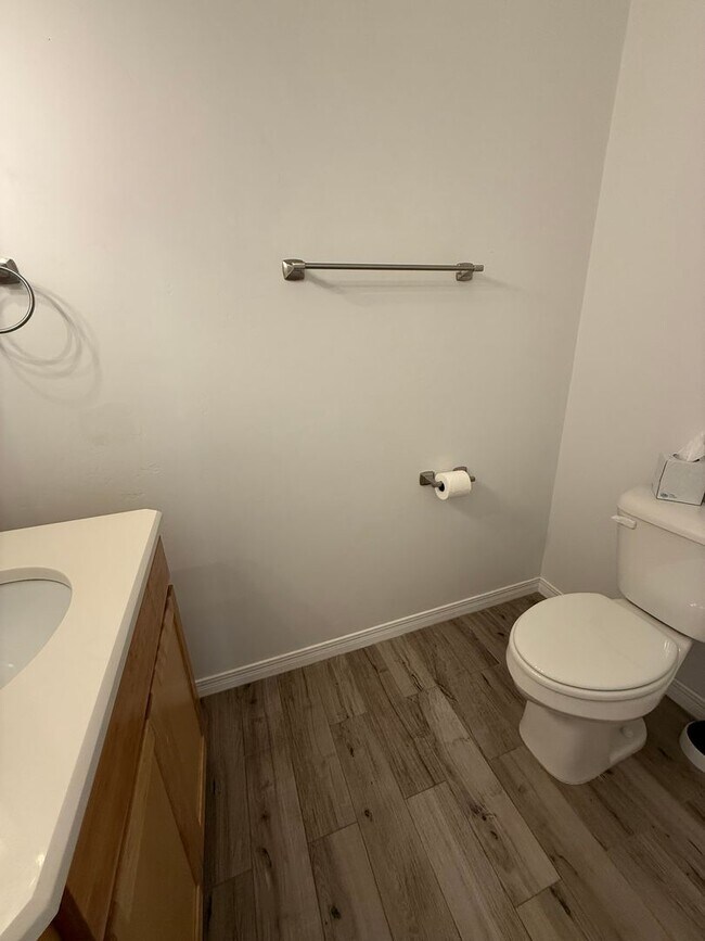 Building Photo - Beautiful home in Sonoma Springs! 4bed, 2.5 baths