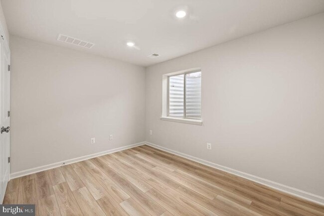 Building Photo - 1357 Cedar Vly Rd