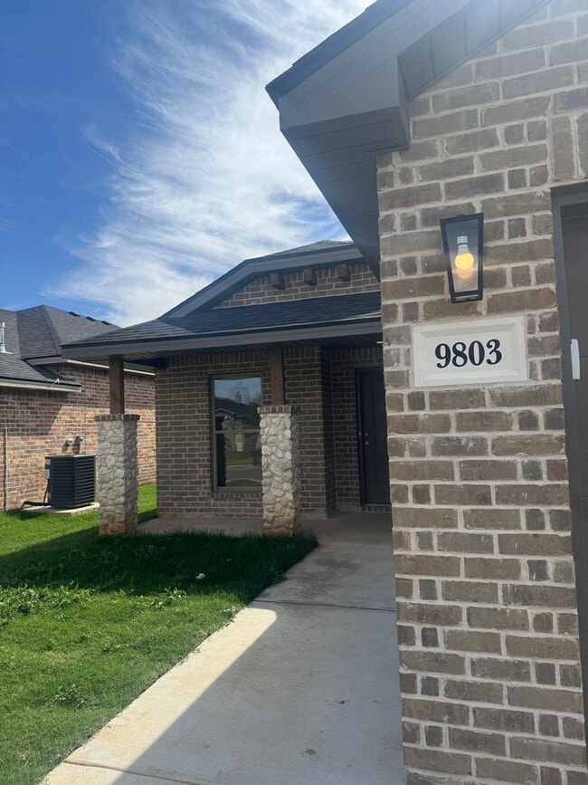 Building Photo - Brand New Construction 3/2/2 in Homestead!!!