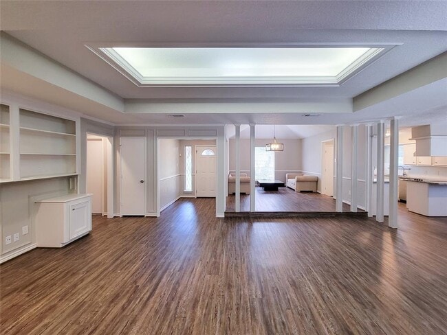 Building Photo - 6606 Brittany Park Ln
