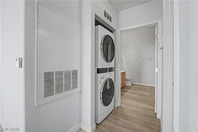 Building Photo - 3480 Cactus Shadow St