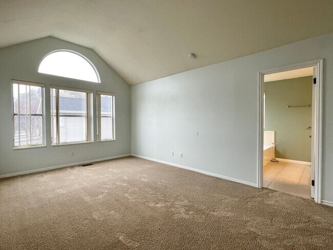 Building Photo - Spacious Townhome at Cottonwood Canyons!