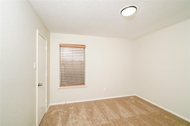 Building Photo - 4201 S Coral Springs Dr