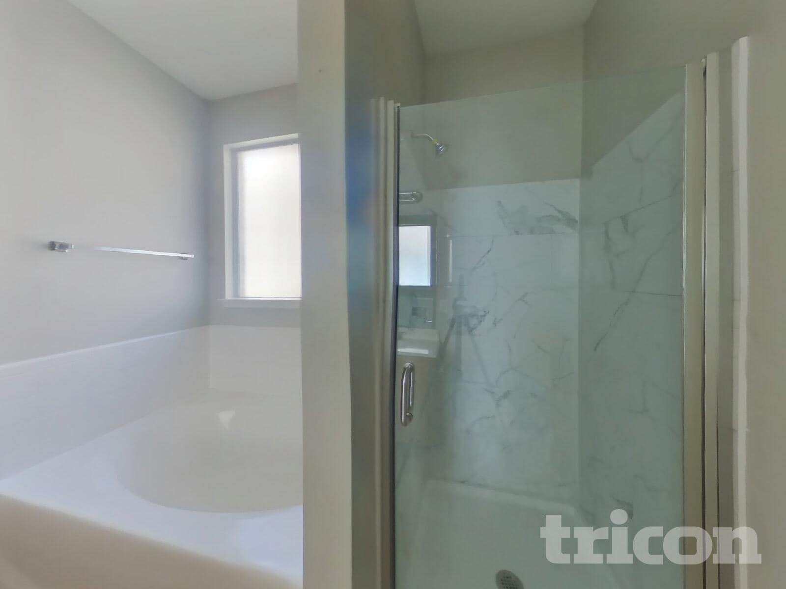 Building Photo - 2106 Rose May Dr