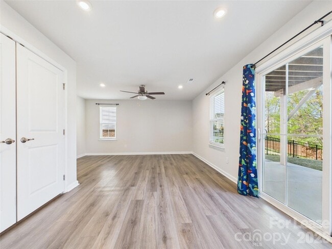 Building Photo - 2617 Grantham Place Dr