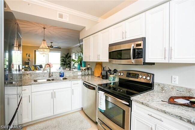 Building Photo - 10275 Heritage Bay Blvd