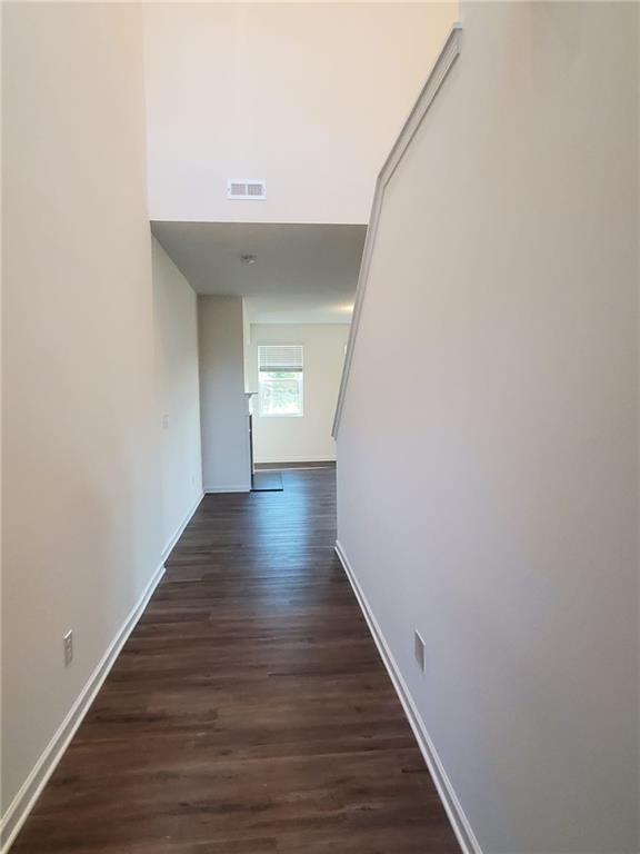 Building Photo - 5745 Thornton Dr
