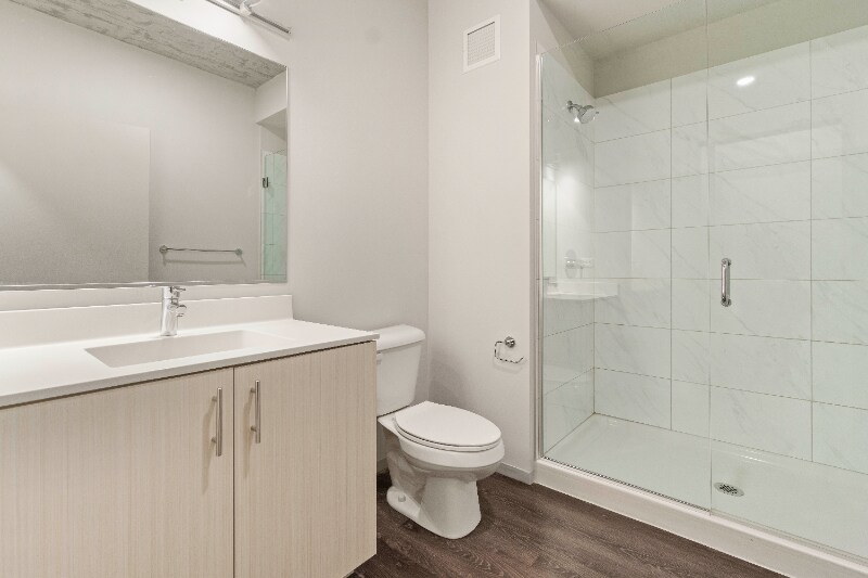 Building Photo - 707 S Clark St