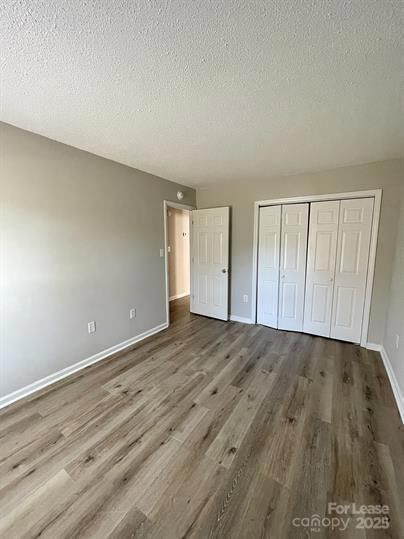 Building Photo - 2109 Heather Glen Ln