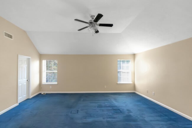 Building Photo - 65 Oak Manor Dr