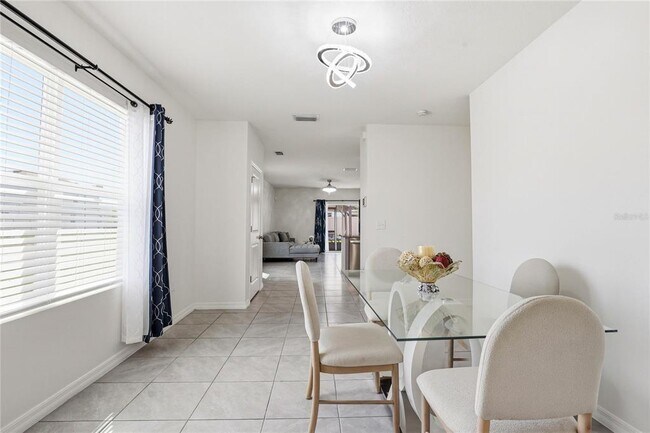 Building Photo - 2839 Maiden Grass Isle