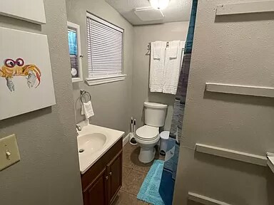 Building Photo - 313 Texas Ave