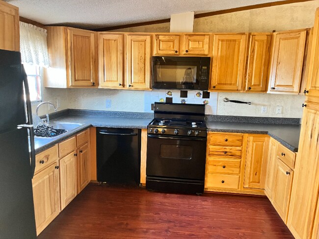 Building Photo - 44 Rd 3142