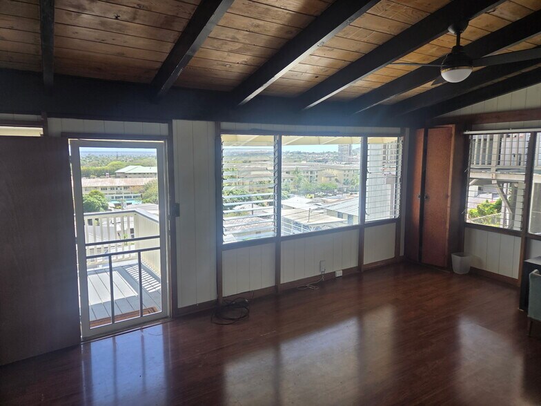 Building Photo - 4460 Wahinekoa Pl