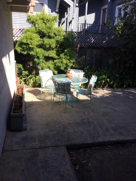 Building Photo - 307 Wood St