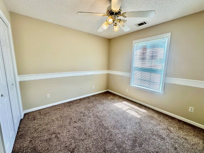 Building Photo - Rivers End Three Bedroom Home with a Fence...