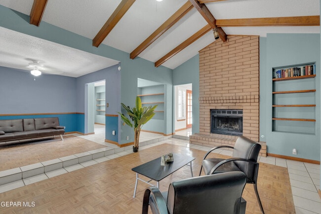 Building Photo - 6820 Villa Hermosa Dr