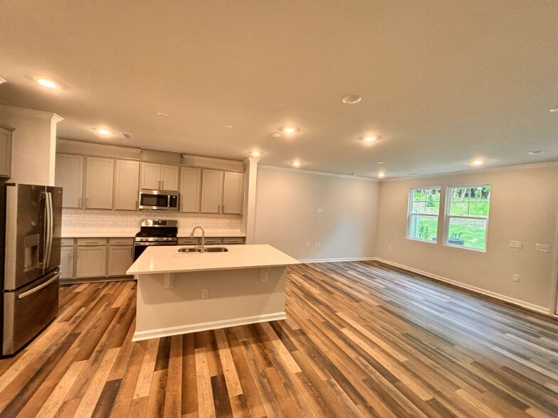 Building Photo - 1506 Foal Run Trl