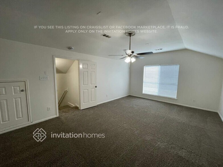 Building Photo - 15726 Stiller Park Dr