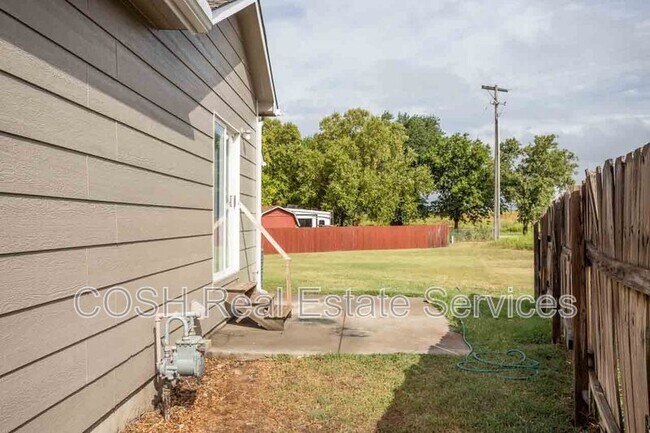 Building Photo - 1028 E Karla Ct