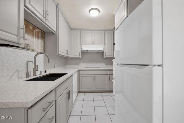 Building Photo - 1537 Silverwood Dr