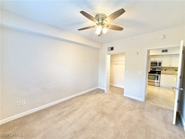 Building Photo - 1820 Florida Club Cir