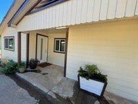 Building Photo - Olive Estates