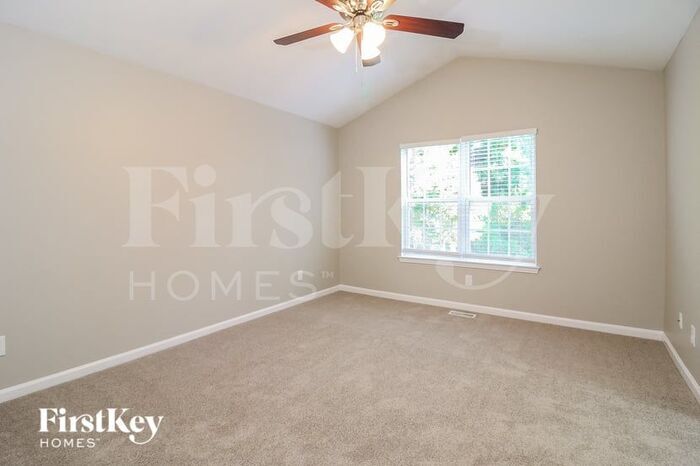 Building Photo - 4073 Beaver Oaks Dr