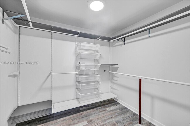 Building Photo - 5255 Collins Ave
