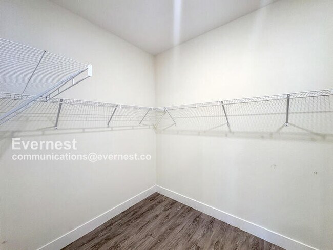 Building Photo - 2554 Ananas Rd